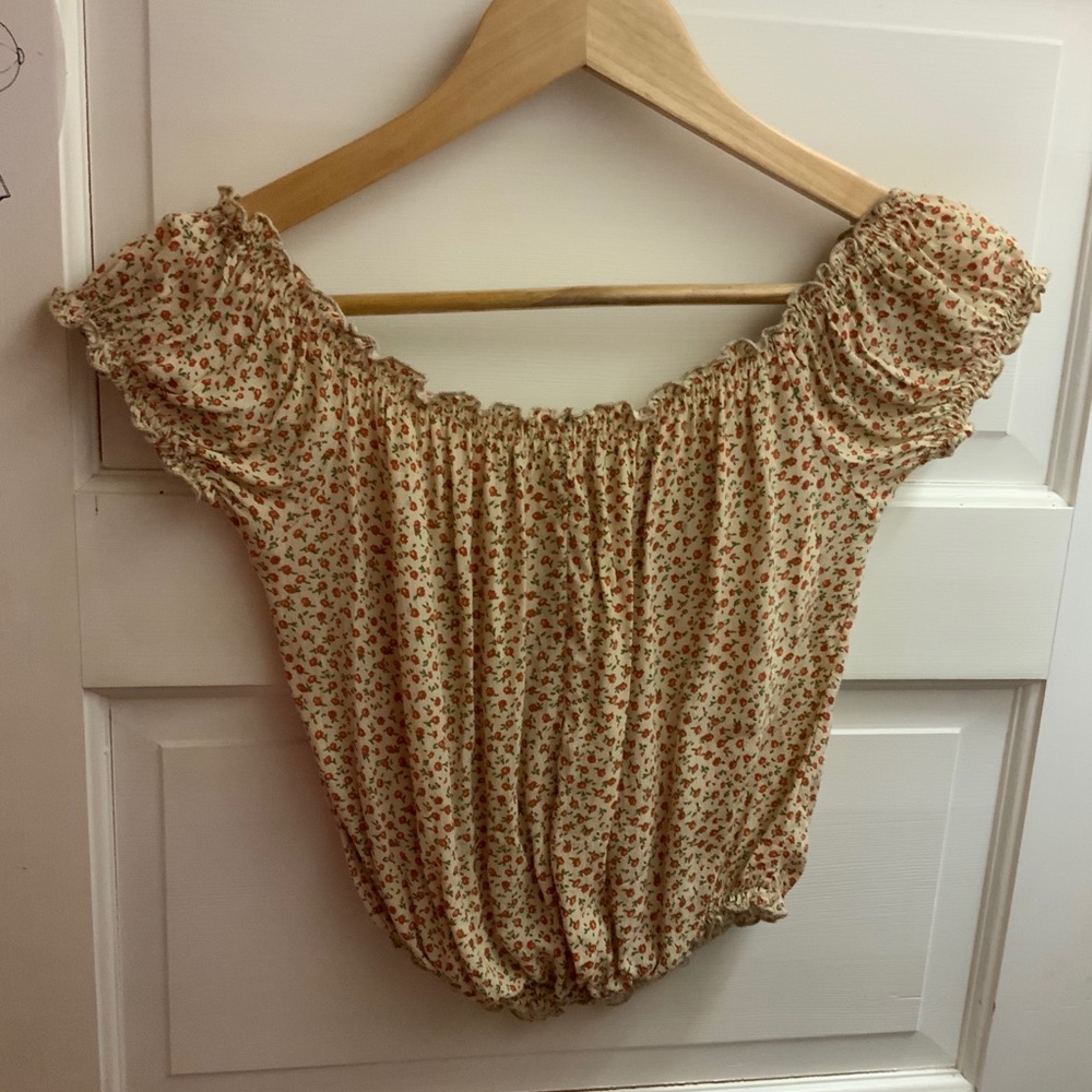 Crop top - Picture 2 of 2